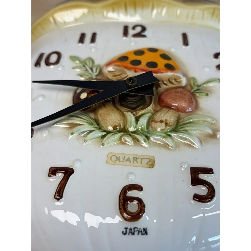 Vintage 1970's Sears Merry Mushroom Clock Retro Kitchen MCM Works Mint